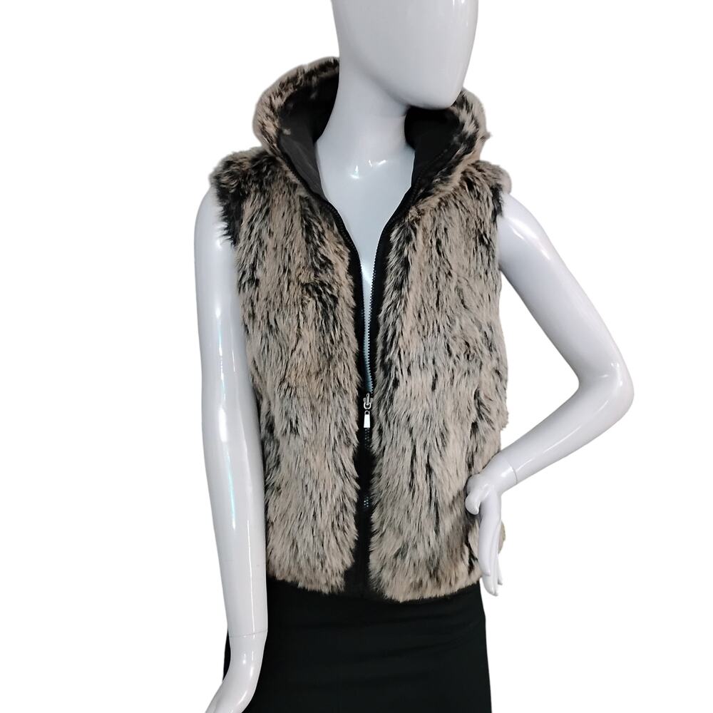Faded Glory Reversible Vest Size Small Beige Faux Fur and Black Zipper Pockets